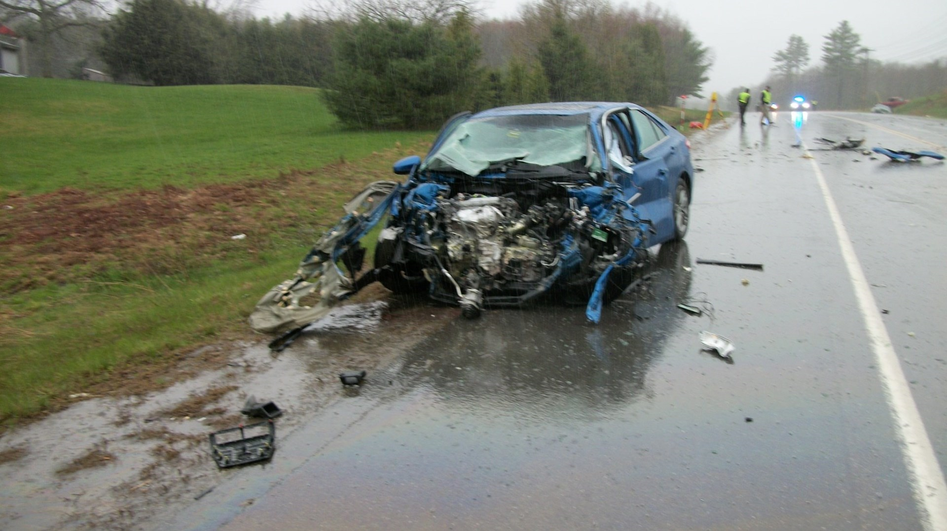 Two drivers killed in threecar crash in Warren